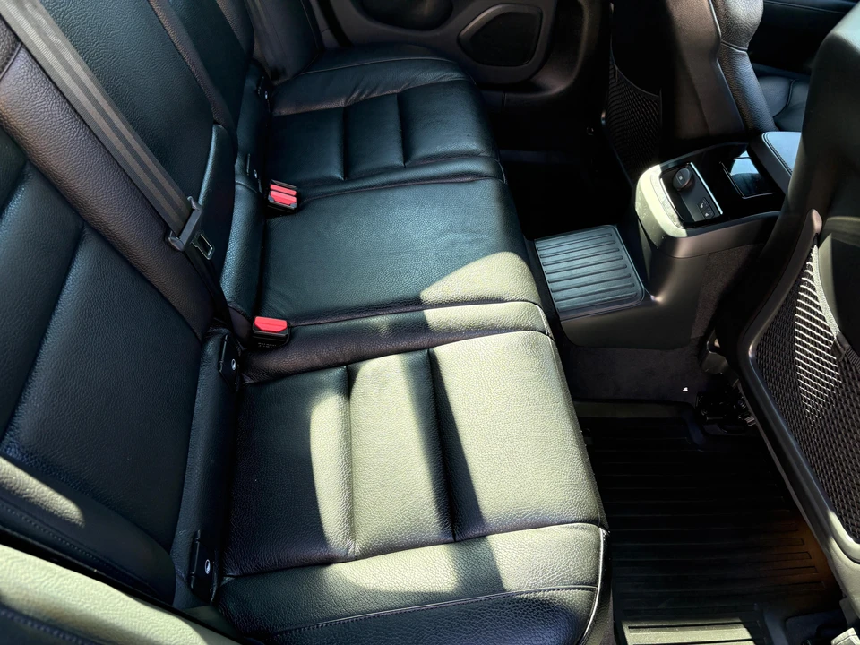 2023 Volvo S60 3rd Gen - Image 28 of 31