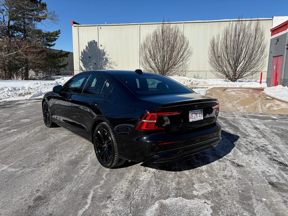 2023 Volvo S60 3rd Gen - Image 7 of 31