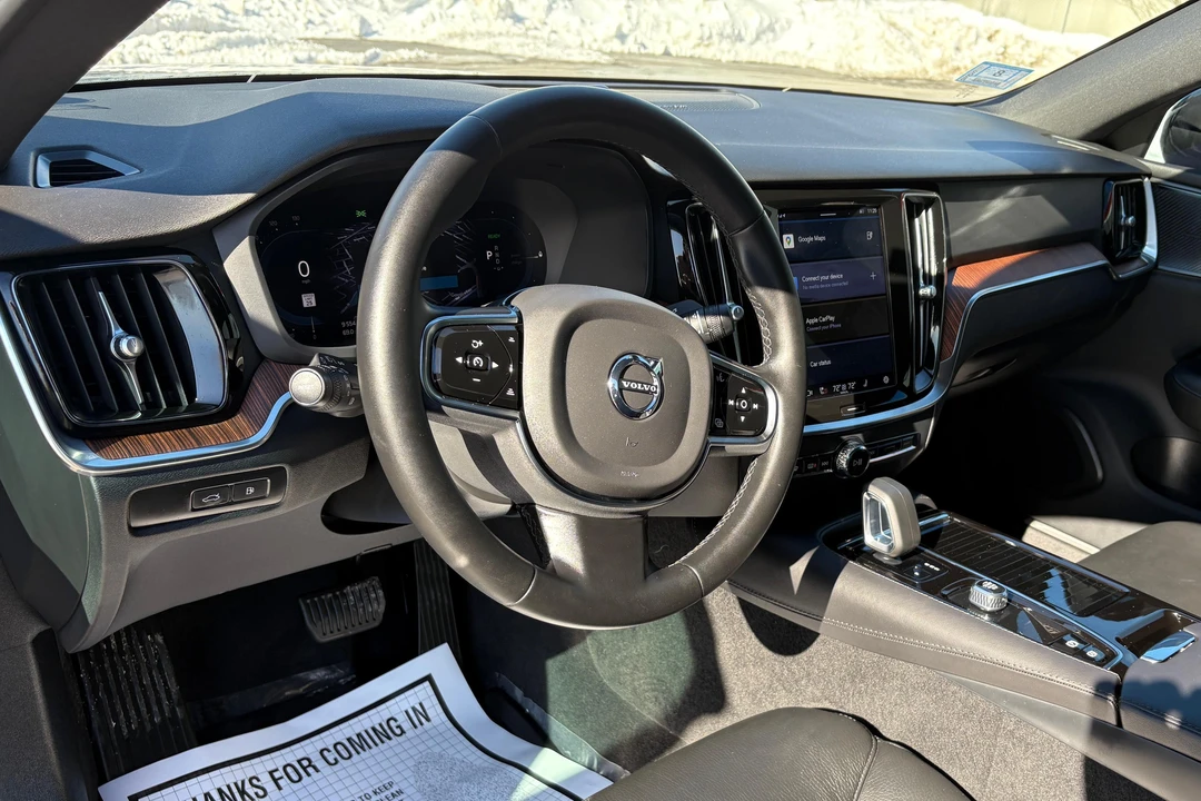 2023 Volvo S60 3rd Gen - Image 18 of 31