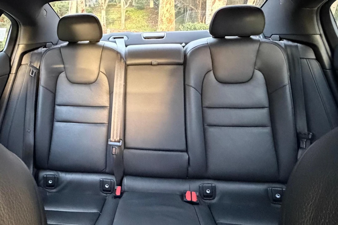 2023 Volvo S60 3rd Gen - Image 17 of 31