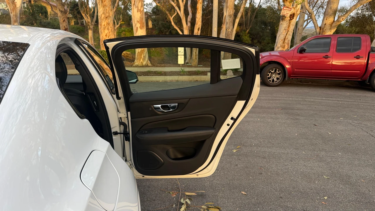 2023 Volvo S60 3rd Gen - Image 31 of 31