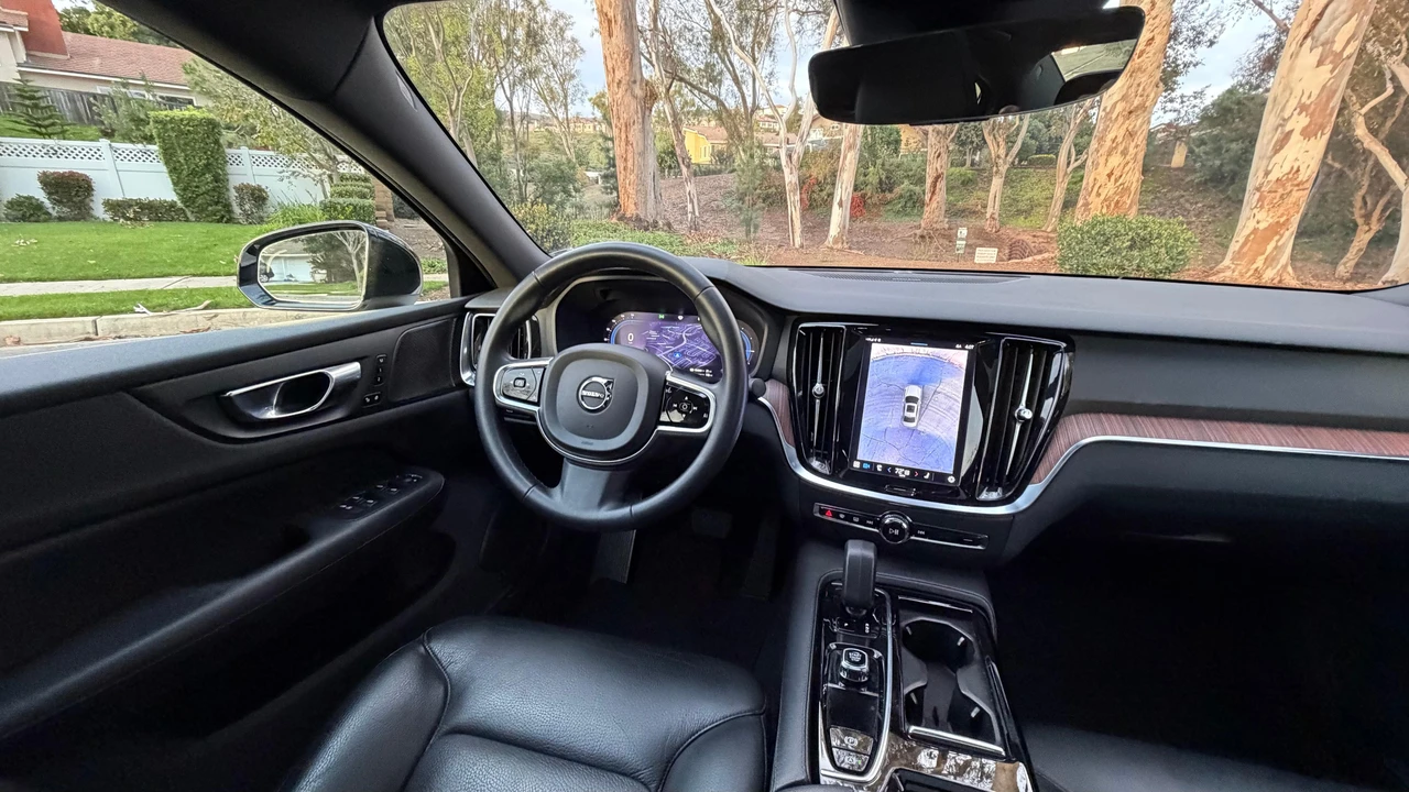 2023 Volvo S60 3rd Gen - Image 23 of 31