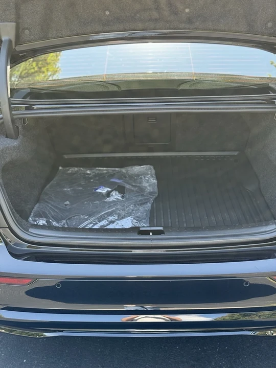 2023 Volvo S60 3rd Gen - Image 8 of 11