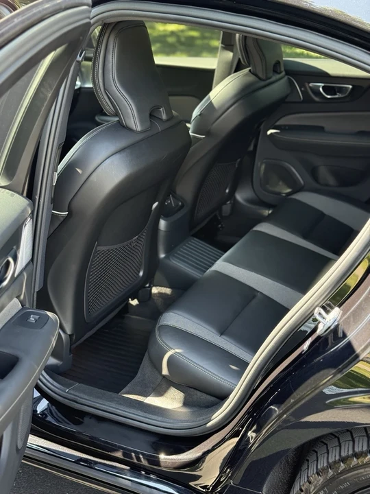 2023 Volvo S60 3rd Gen - Image 7 of 11