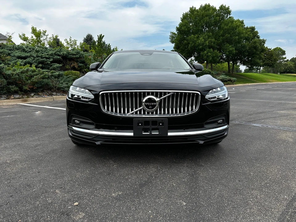 2023 Volvo S90 - Image 8 of 31