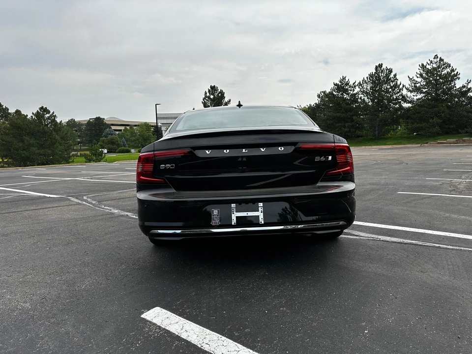 2023 Volvo S90 - Image 24 of 31