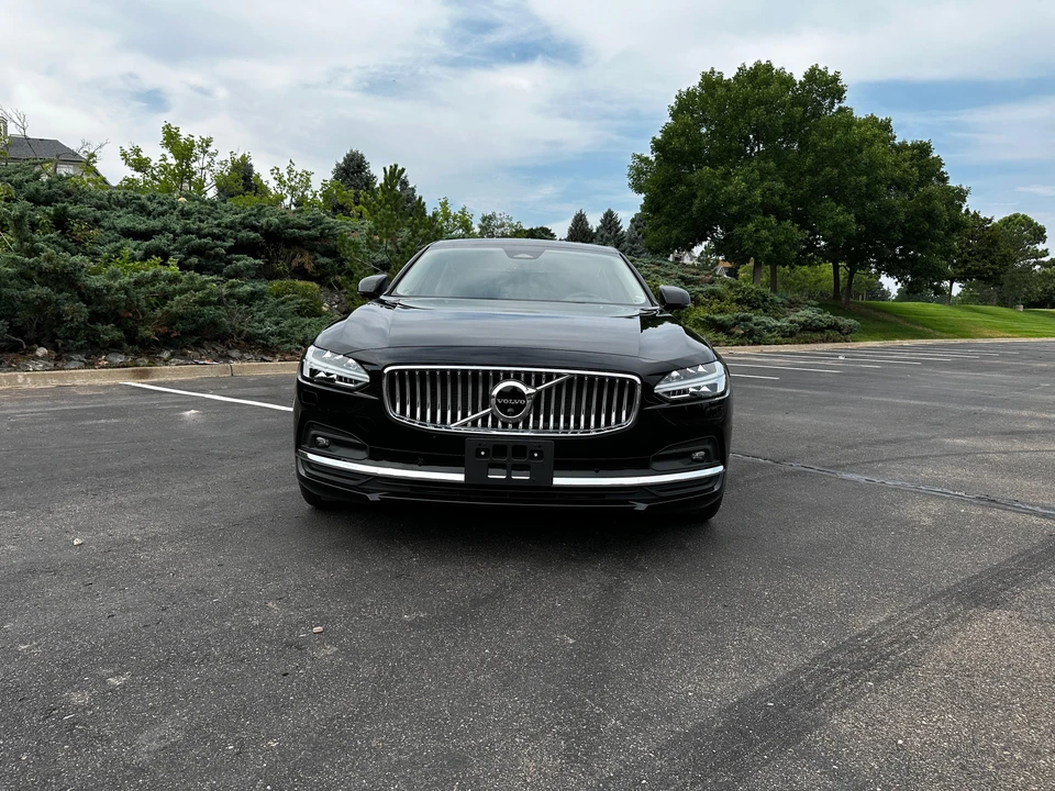 2023 Volvo S90 - Image 7 of 31