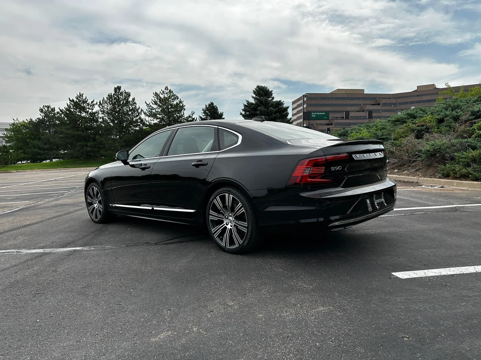 2023 Volvo S90 - Image 21 of 31
