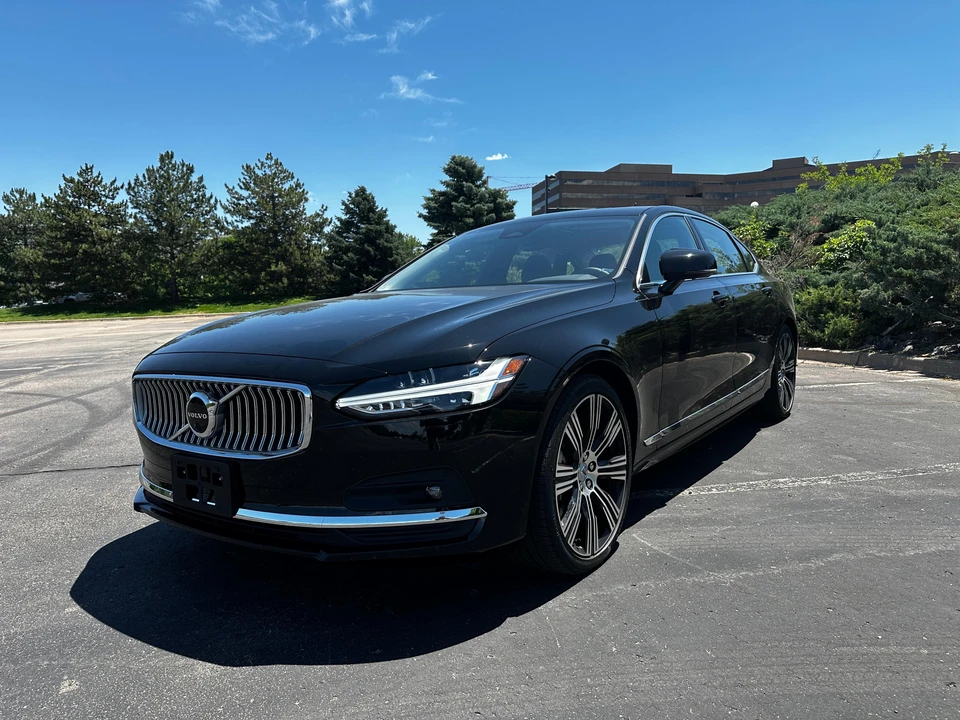 2023 Volvo S90 - Image 11 of 31