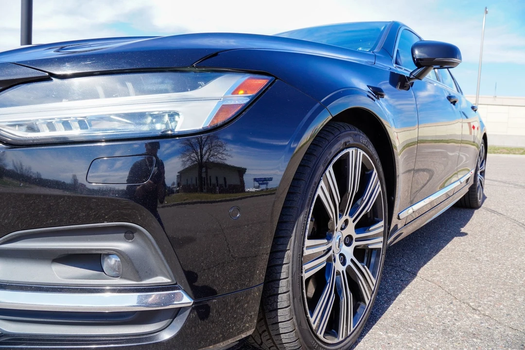 2023 Volvo S90 - Image 20 of 21