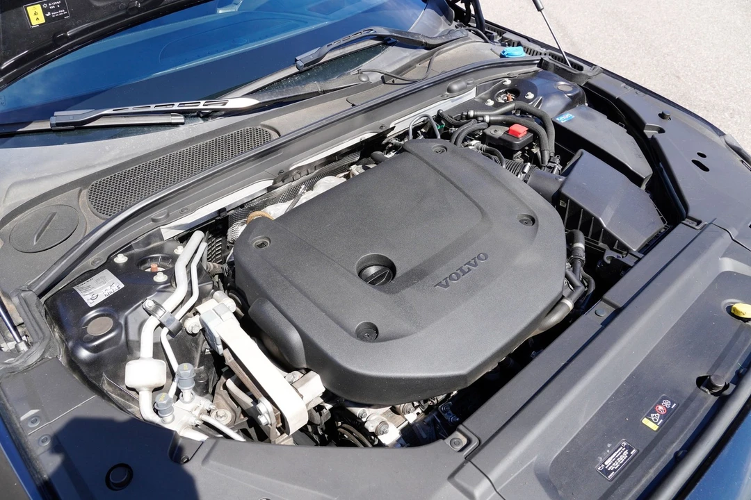 2023 Volvo S90 - Image 17 of 21