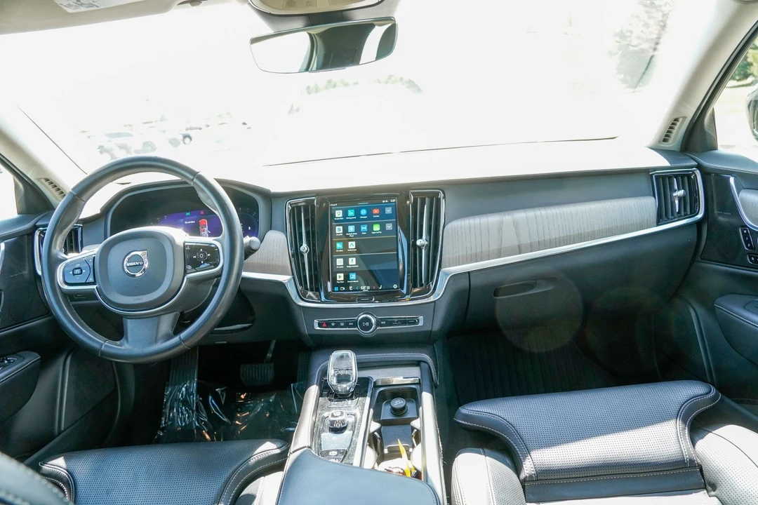 2023 Volvo S90 - Image 11 of 21
