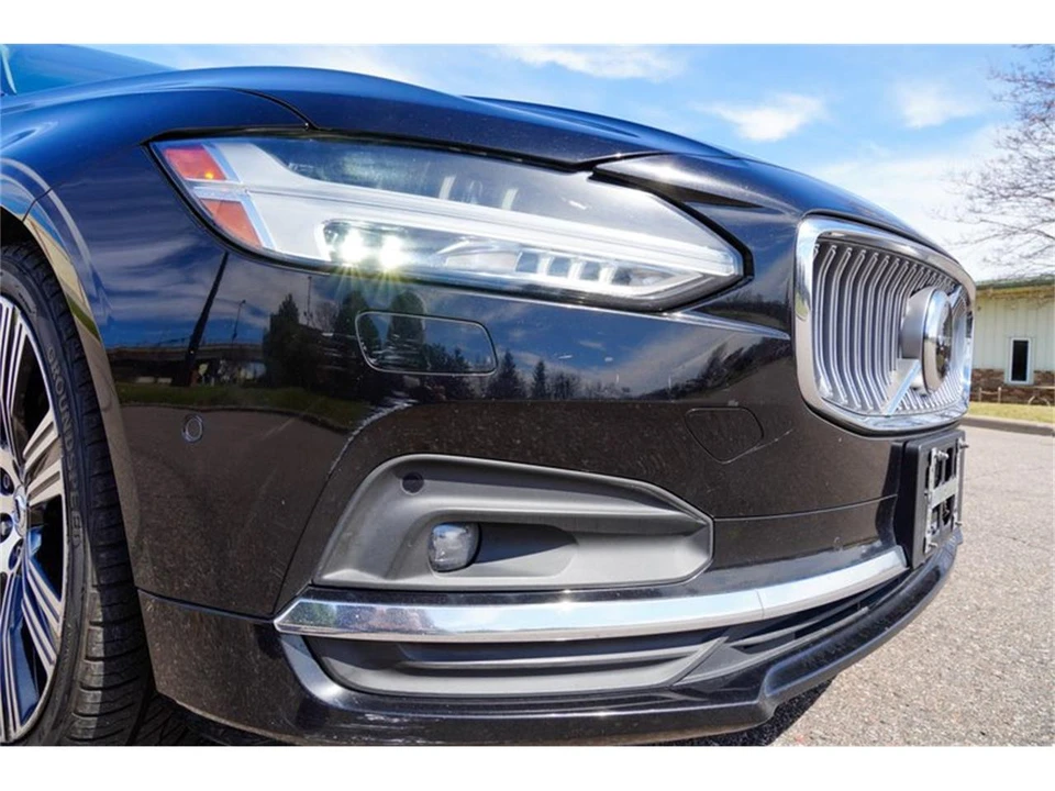 2023 Volvo S90 - Image 22 of 31