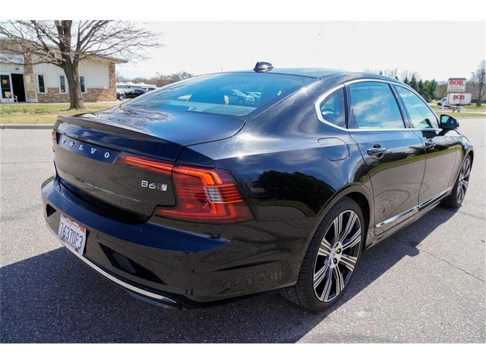 2023 Volvo S90 - Image 3 of 31