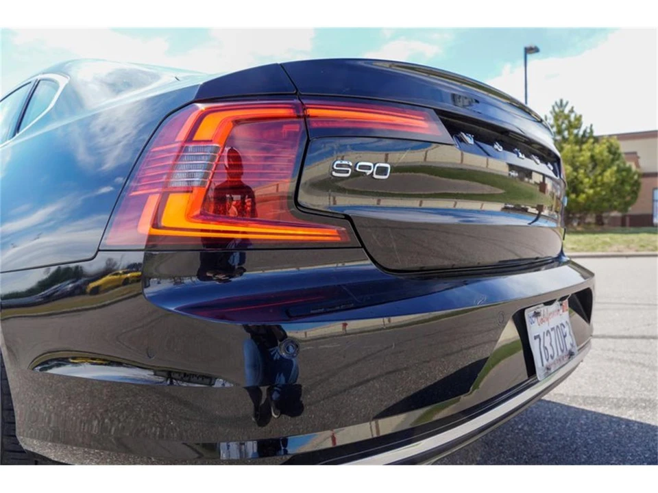2023 Volvo S90 - Image 28 of 31