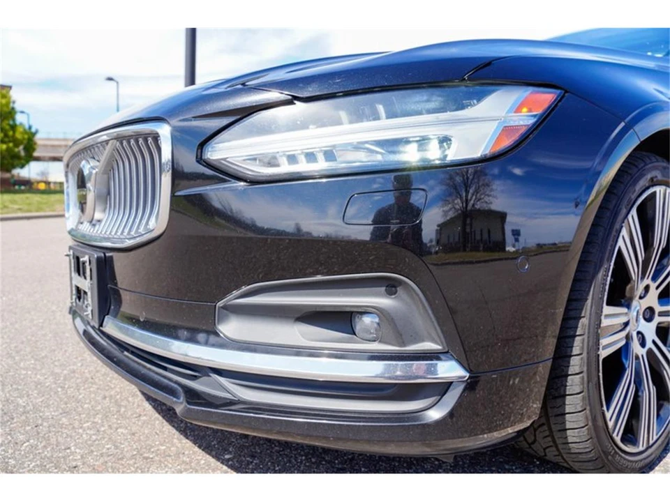 2023 Volvo S90 - Image 19 of 31