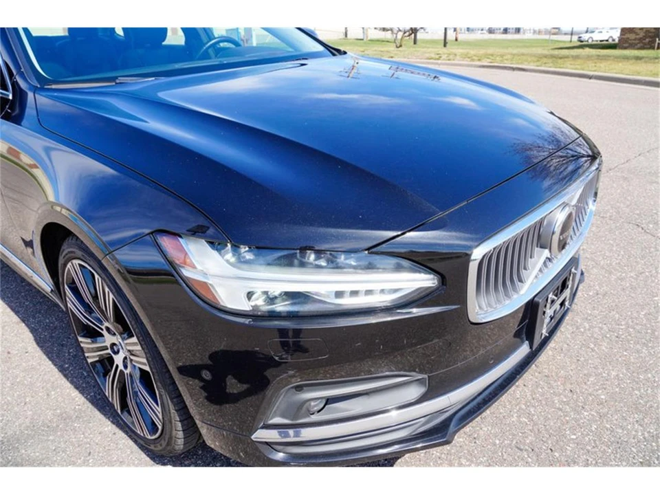 2023 Volvo S90 - Image 24 of 31