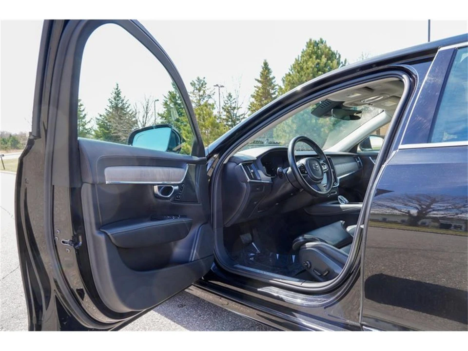 2023 Volvo S90 - Image 9 of 31