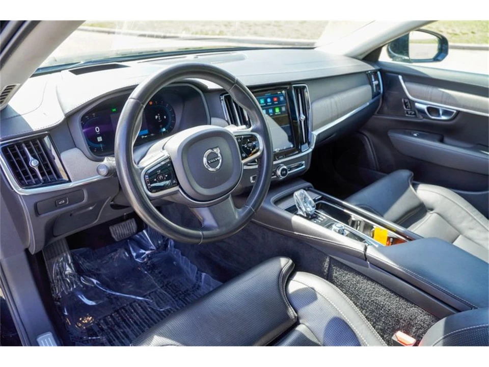 2023 Volvo S90 - Image 10 of 31
