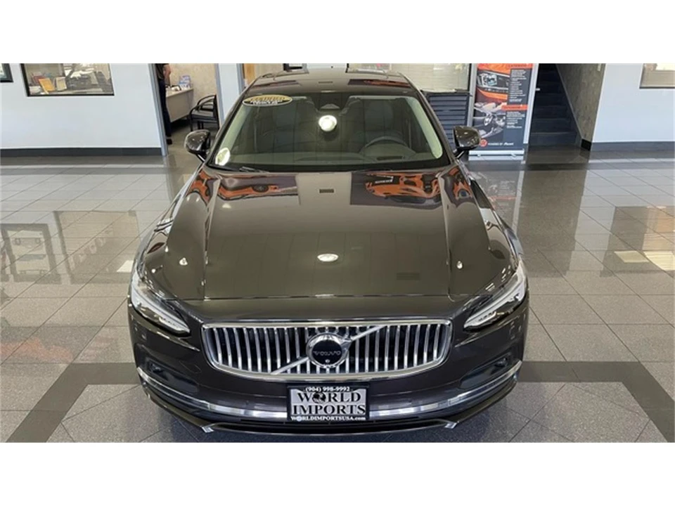 2023 Volvo S90 - Image 9 of 31