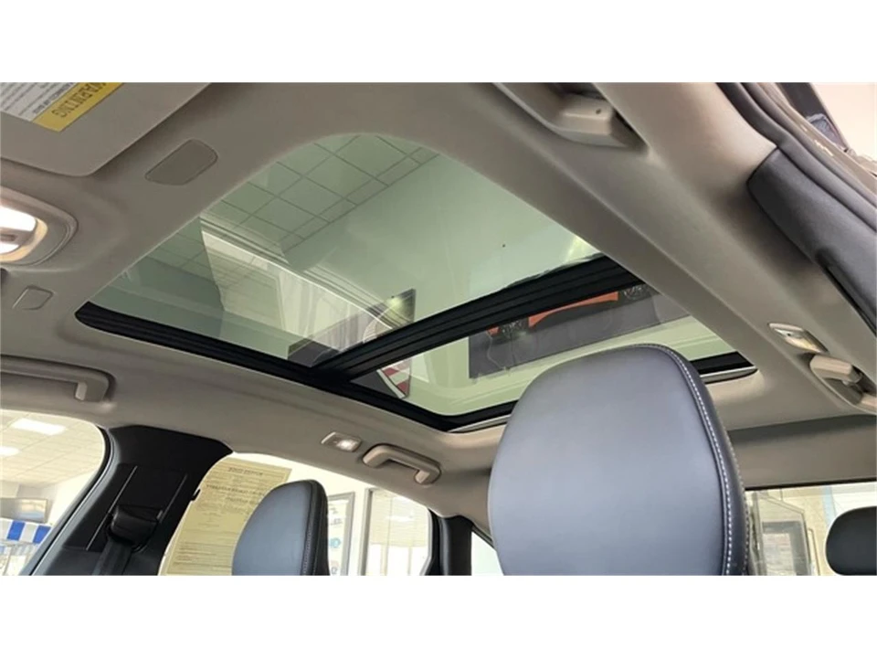 2023 Volvo S90 - Image 31 of 31