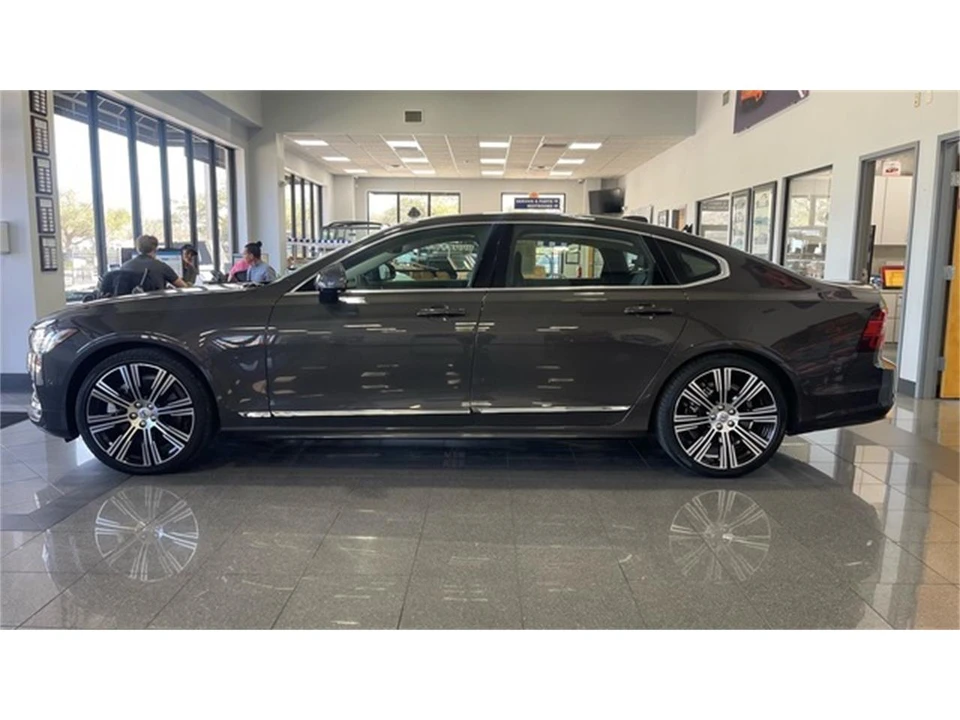 2023 Volvo S90 - Image 2 of 31
