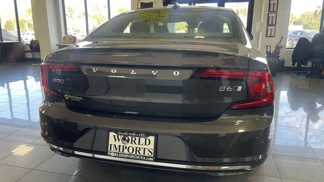 2023 Volvo S90 - Image 8 of 31