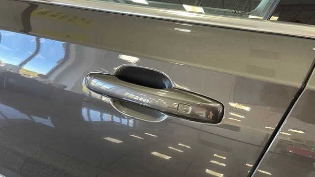 2023 Volvo S90 - Image 13 of 31