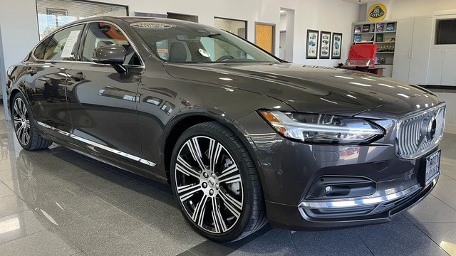 2023 Volvo S90 - Image 6 of 31
