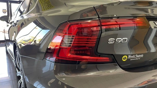 2023 Volvo S90 - Image 15 of 31