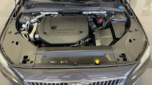 2023 Volvo S90 - Image 22 of 31