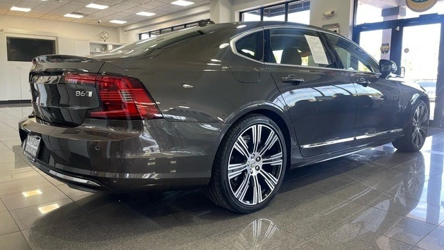2023 Volvo S90 - Image 4 of 31