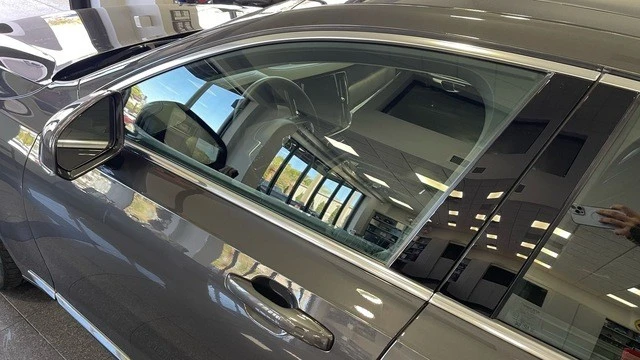 2023 Volvo S90 - Image 14 of 31