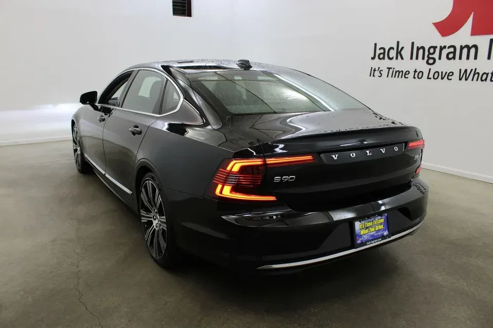 2023 Volvo S90 - Image 5 of 20