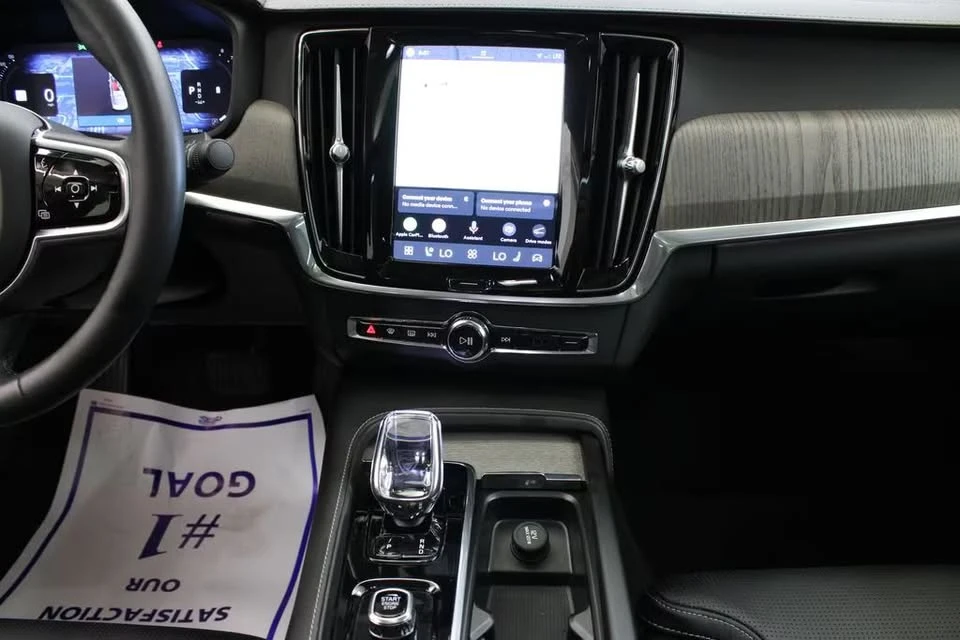 2023 Volvo S90 - Image 8 of 20