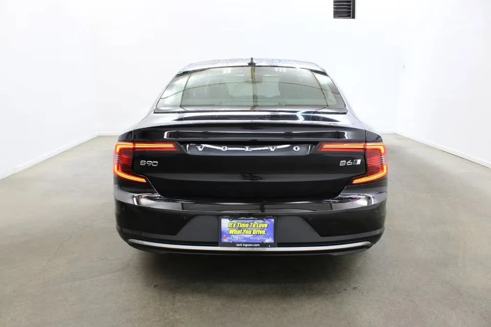 2023 Volvo S90 - Image 2 of 20