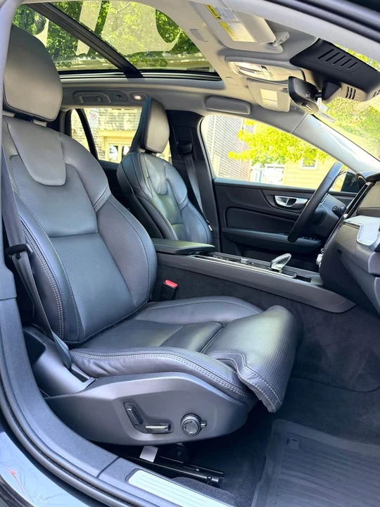 2023 Volvo V60 2nd Gen - Image 8 of 20