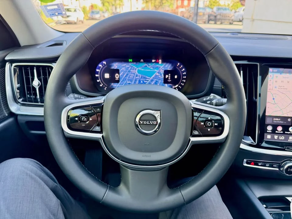 2023 Volvo V60 2nd Gen - Image 9 of 20