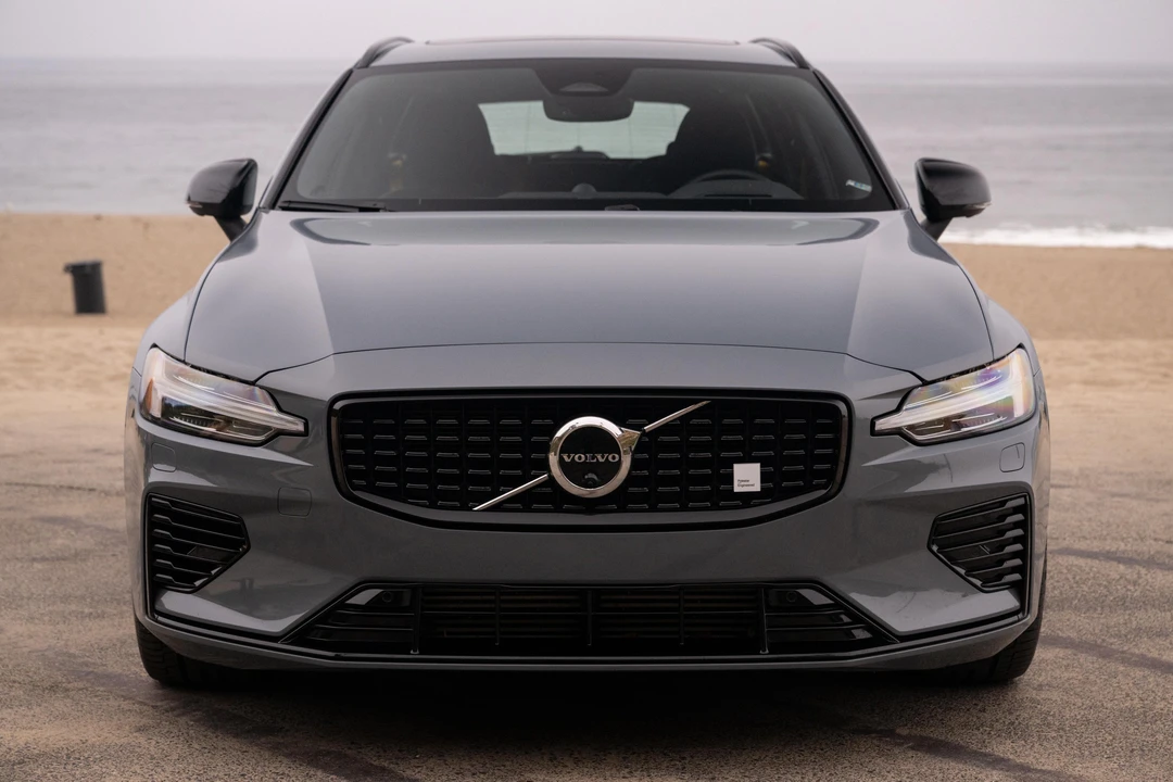 2023 Volvo V60 2nd Gen - Image 6 of 31