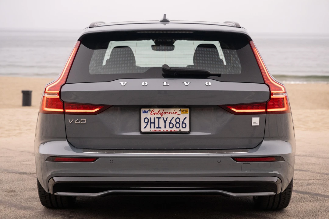 2023 Volvo V60 2nd Gen - Image 13 of 31