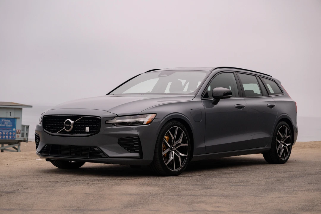 2023 Volvo V60 2nd Gen - Image 8 of 31