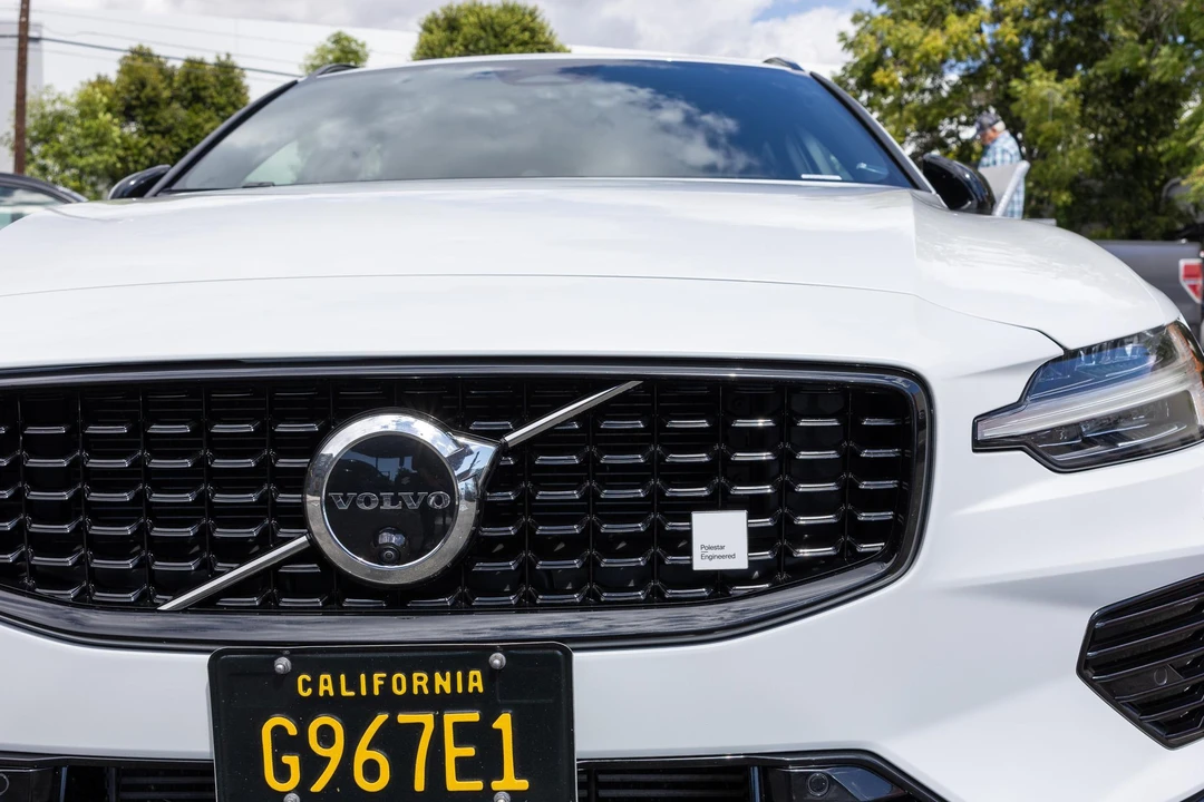 2023 Volvo V60 2nd Gen - Image 16 of 31