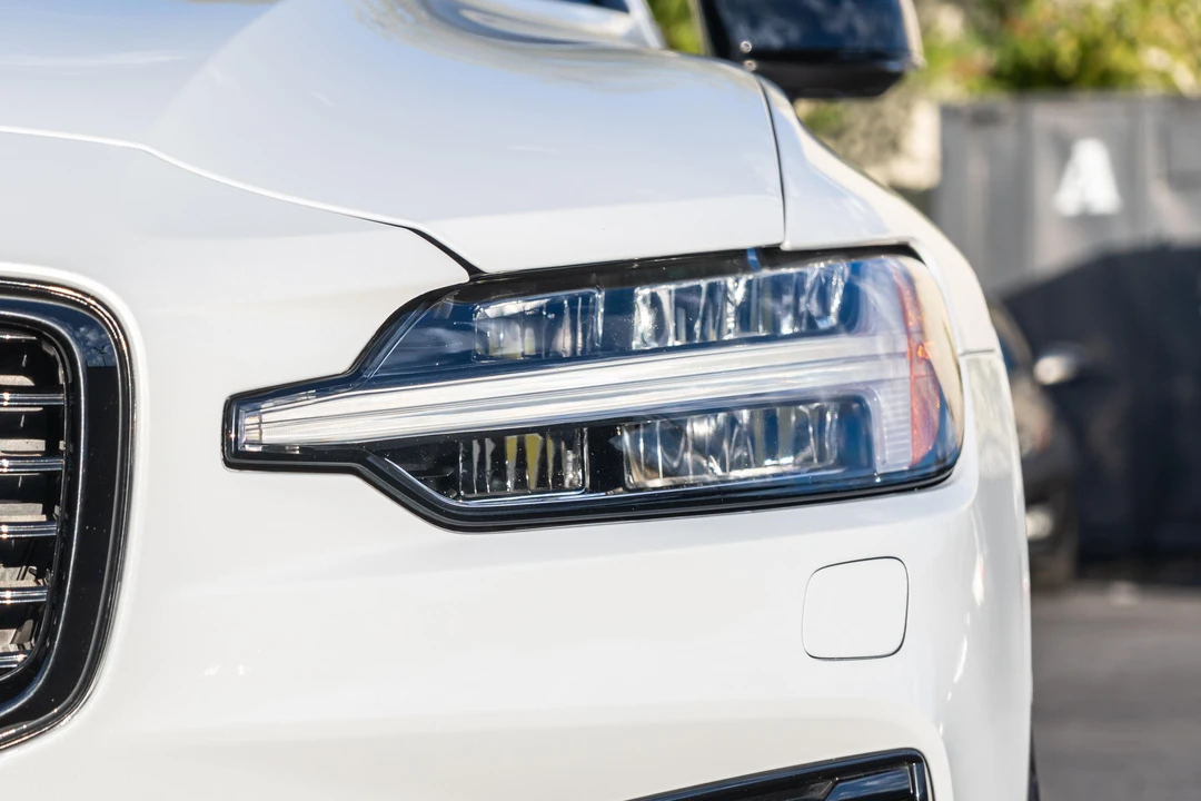2023 Volvo V60 2nd Gen - Image 19 of 31