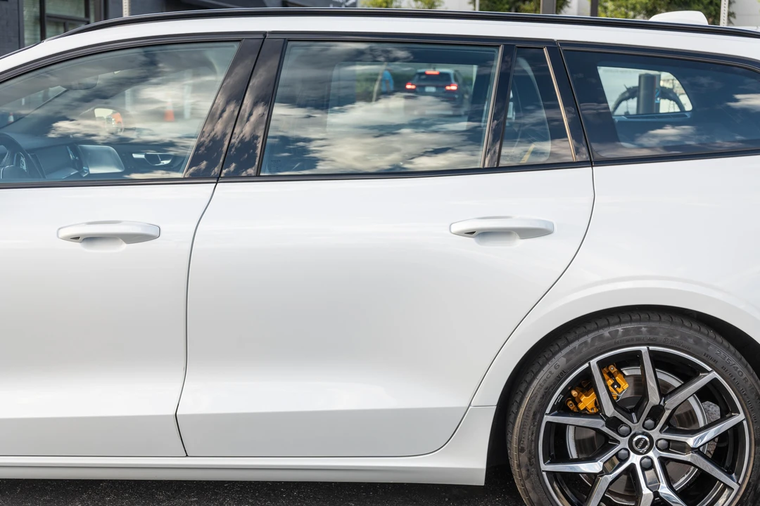 2023 Volvo V60 2nd Gen - Image 27 of 31