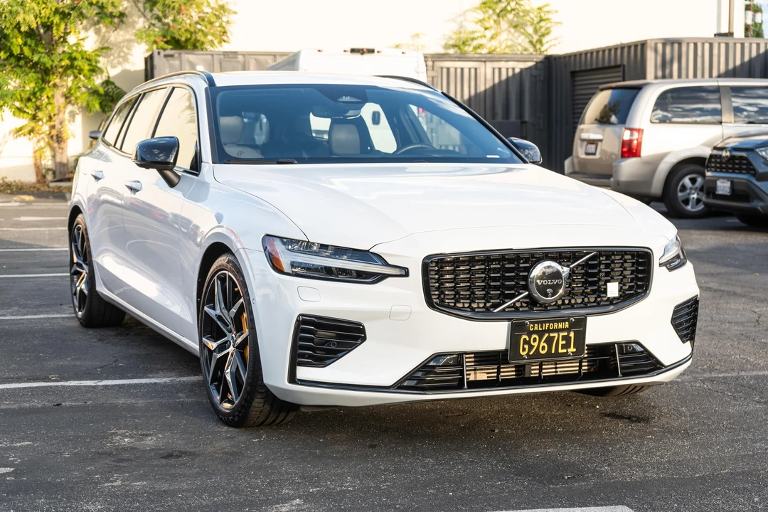 2023 Volvo V60 2nd Gen - Image 11 of 31