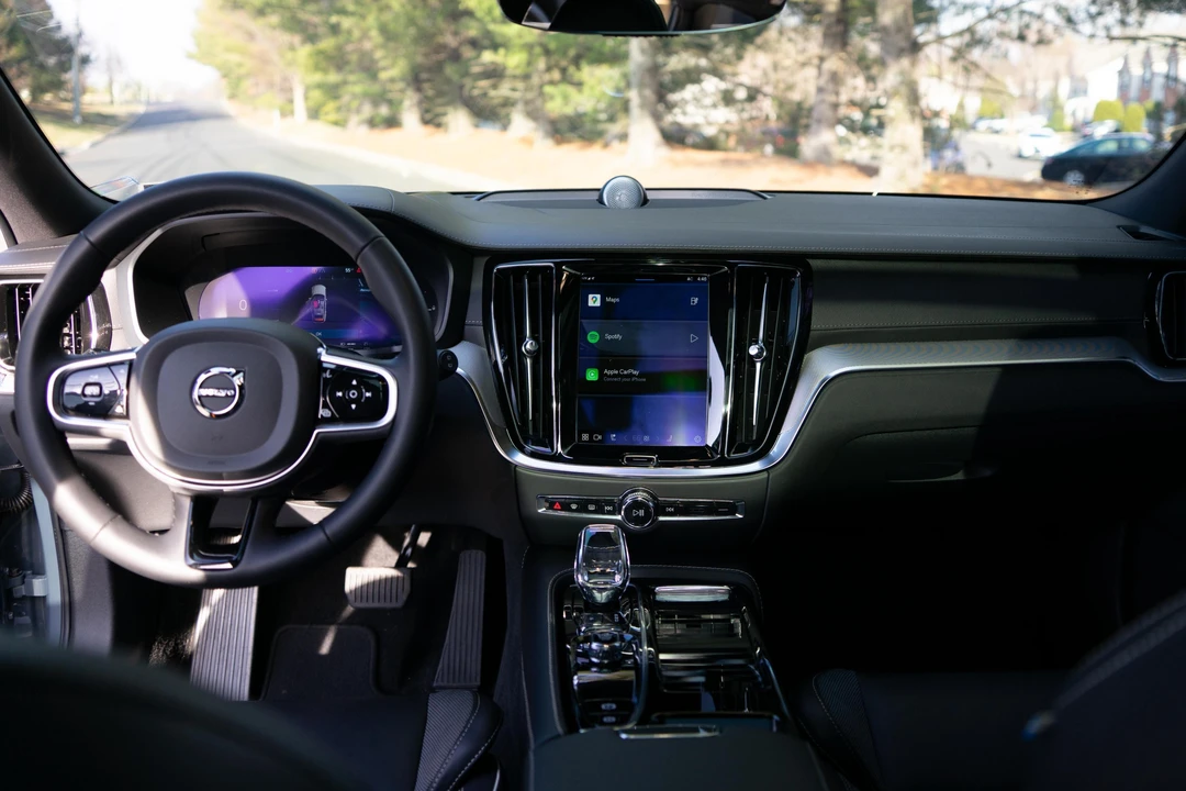 2023 Volvo V60 2nd Gen - Image 29 of 31