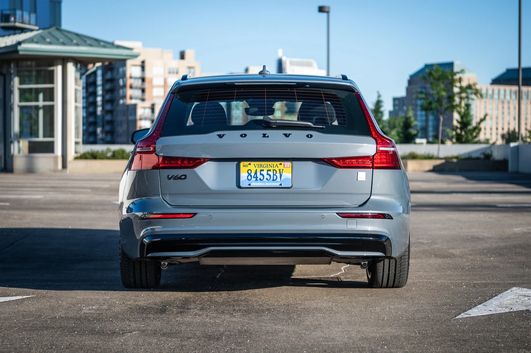 2023 Volvo V60 2nd Gen - Image 9 of 31