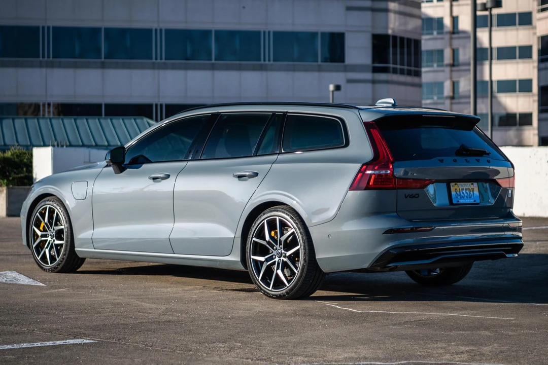 2023 Volvo V60 2nd Gen - Image 4 of 31
