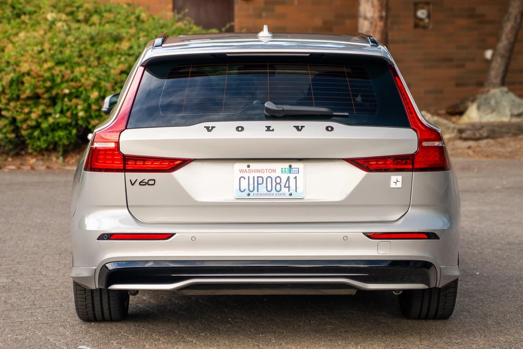 2023 Volvo V60 2nd Gen - Image 5 of 31