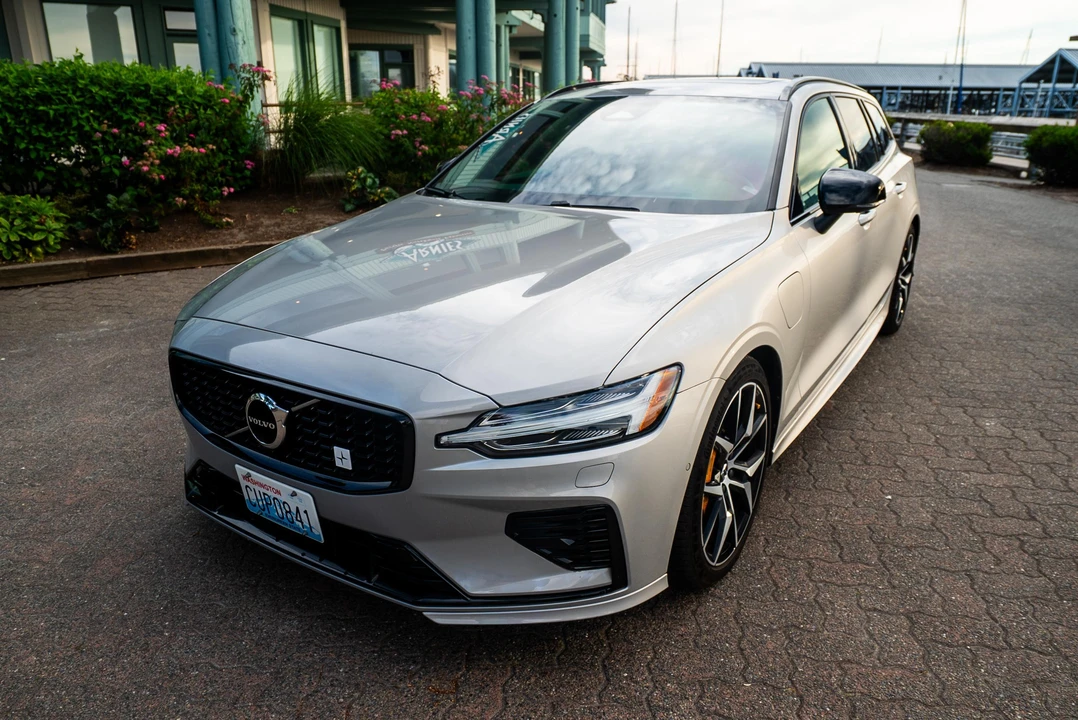 2023 Volvo V60 2nd Gen - Image 8 of 31